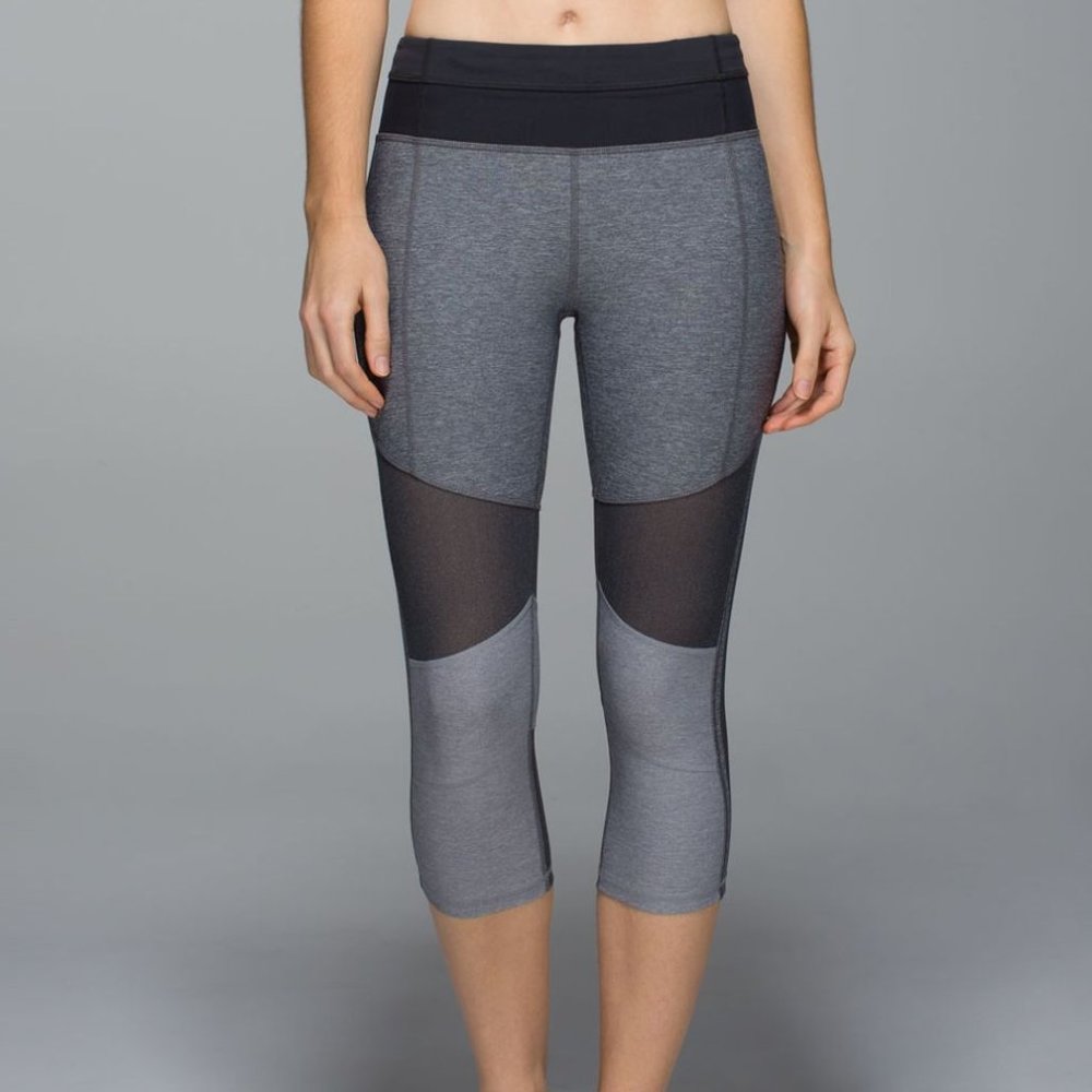 LULULEMON grey mesh with me crop